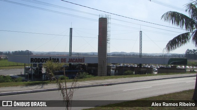 Terminais Rodoviários e Urbanos Jacarei-SP na cidade de Jacareí, São Paulo, Brasil, por Alex Ramos Ribeiro. ID da foto: 6480527.