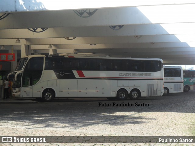 Auto Viação Catarinense 2355 na cidade de Joinville, Santa Catarina, Brasil, por Paulinho Sartor. Número da foto: #6523018.