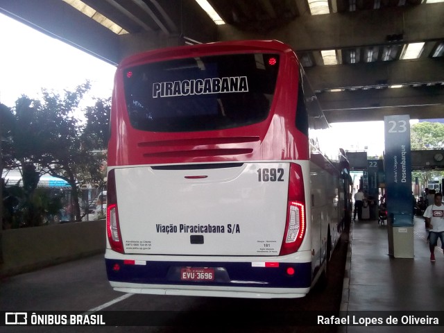 Viação Piracicabana 1692 na cidade de São Paulo, São Paulo, Brasil, por Rafael Lopes de Oliveira. Número da foto: #6522971.
