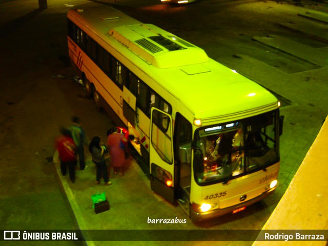 Viação Itapemirim 40335 na cidade de Rio de Janeiro, Rio de Janeiro, Brasil, por Rodrigo Barraza. ID da foto: 6522606.