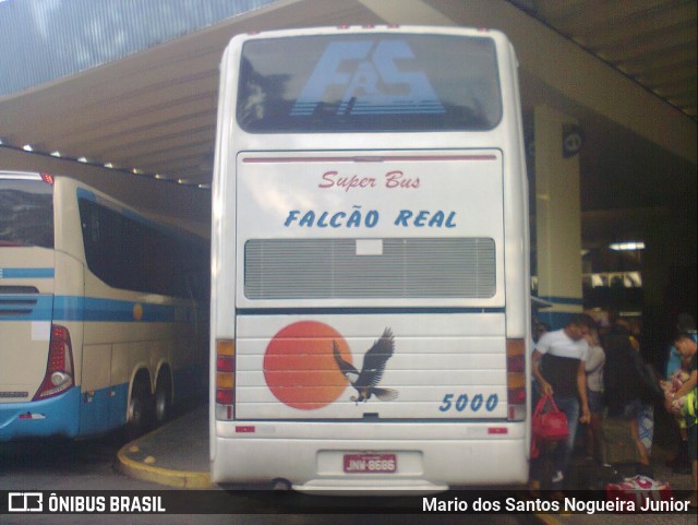 Falcão Real 5000 na cidade de Salvador, Bahia, Brasil, por Mario dos Santos Nogueira Junior. Número da foto: #6525761.