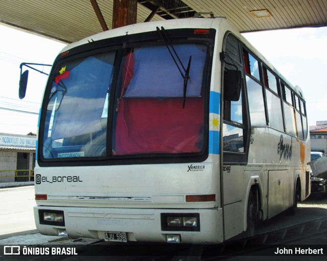 Ônibus Particulares 598 na cidade de Natal, Rio Grande do Norte, Brasil, por John Herbert. Número da foto: #6529545.