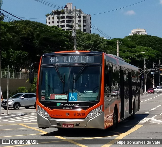 Viação Gato Preto 8 2619 na cidade de São Paulo, São Paulo, Brasil, por Felipe Goncalves do Vale. Número da foto: #6527943.