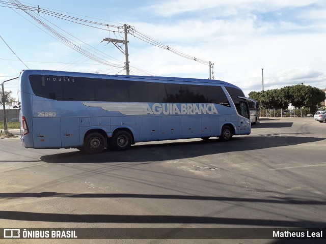 Viação Águia Branca 25890 na cidade de Teixeira de Freitas, Bahia, Brasil, por Matheus Leal. Número da foto: #6528175.