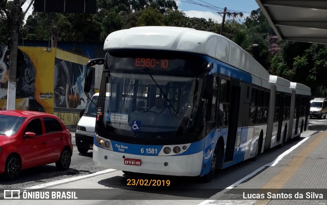 Viação Cidade Dutra 6 1581 na cidade de São Paulo, São Paulo, Brasil, por Lucas Santos da Silva. ID da foto: 6532559.