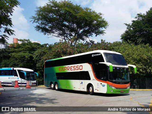 Expresso Transporte e Turismo Ltda. 3075 na cidade de São Paulo, São Paulo, Brasil, por Andre Santos de Moraes. Número da foto: #6534136.