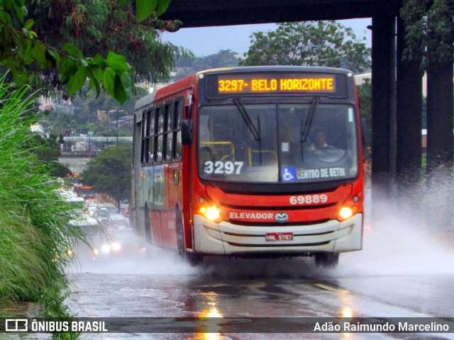 Viação Santa Edwiges 69889 na cidade de Belo Horizonte, Minas Gerais, Brasil, por Adão Raimundo Marcelino. Número da foto: #6534594.