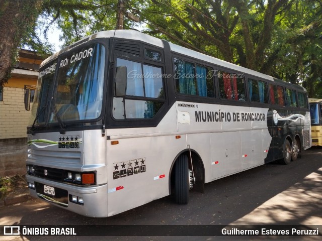 Prefeitura Municipal de Roncador 4474 na cidade de Campo Mourão, Paraná, Brasil, por Guilherme Esteves Peruzzi. Número da foto: #6539162.