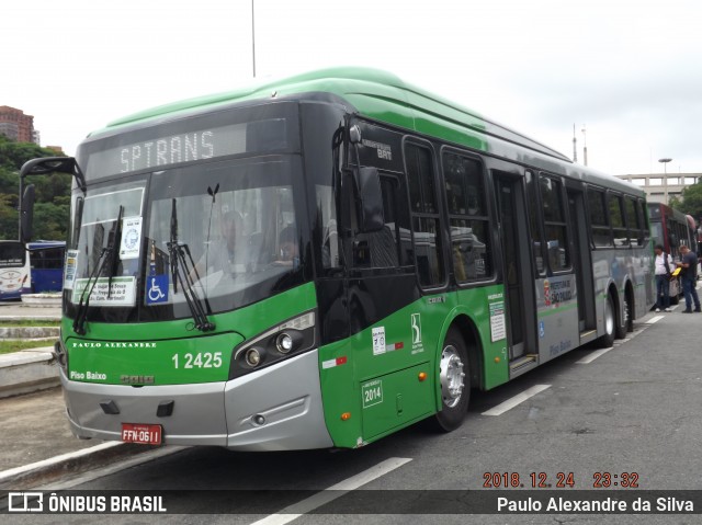 Viação Gato Preto 1 2425 na cidade de São Paulo, São Paulo, Brasil, por Paulo Alexandre da Silva. ID da foto: 6481229.