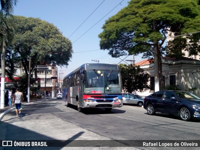 Viação Atual 38.719 na cidade de São Paulo, São Paulo, Brasil, por Rafael Lopes de Oliveira. ID da foto: 6484303.