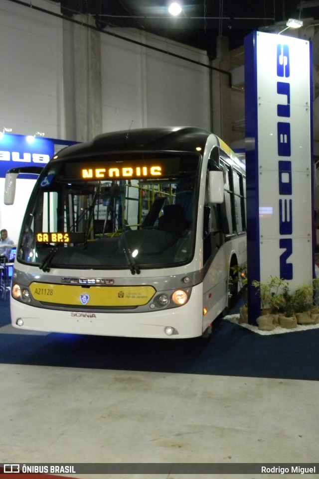 Translitorânea Turística A21128 na cidade de Rio de Janeiro, Rio de Janeiro, Brasil, por Rodrigo Miguel. Número da foto: #6483343.