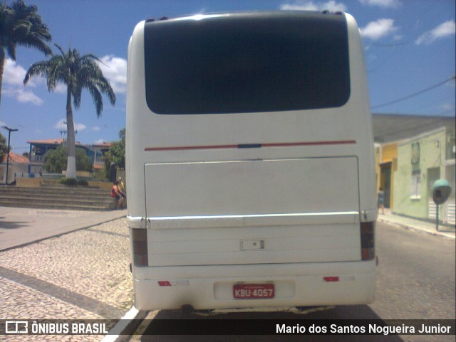 Ônibus Particulares 1000 na cidade de Piritiba, Bahia, Brasil, por Mario dos Santos Nogueira Junior. Número da foto: #6483911.