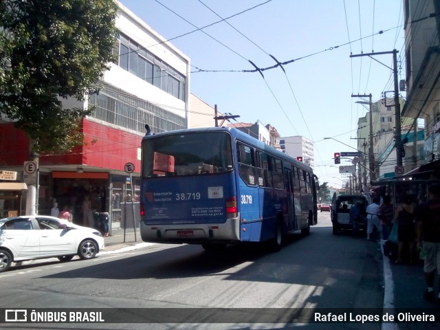 Viação Atual 38.719 na cidade de São Paulo, São Paulo, Brasil, por Rafael Lopes de Oliveira. Número da foto: #6484315.