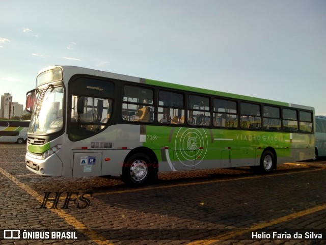 Viação Garcia 7059 na cidade de Londrina, Paraná, Brasil, por Helio Faria da Silva. ID da foto: 6484414.