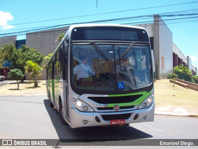 Viação Garcia 7689 na cidade de Apucarana, Paraná, Brasil, por Emanoel Diego.. Número da foto: #6484979.