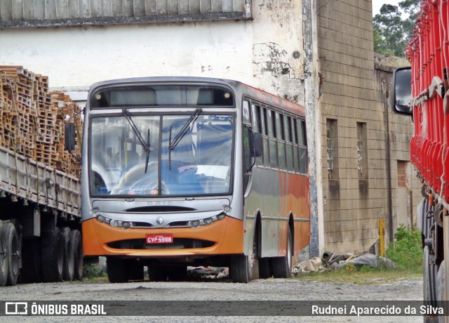 Ônibus Particulares 5988 na cidade de Suzano, São Paulo, Brasil, por Rudnei Aparecido da Silva. ID da foto: 6488447.