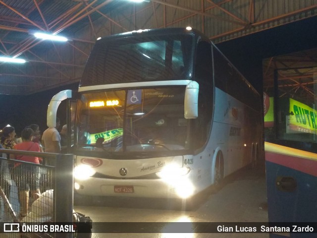 Eucatur - Empresa União Cascavel de Transportes e Turismo 4426 na cidade de Vilhena, Rondônia, Brasil, por Gian Lucas  Santana Zardo. Número da foto: #6490863.