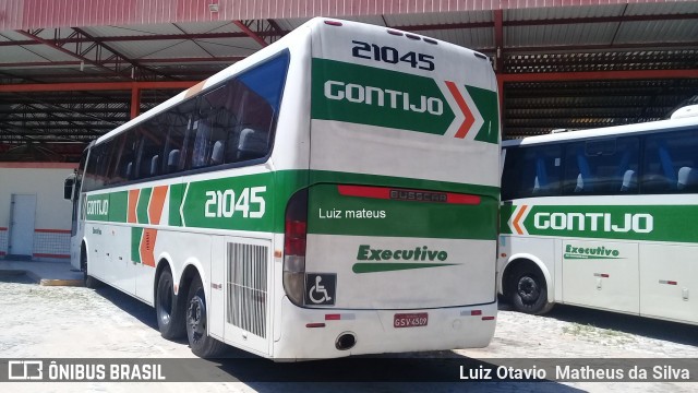 Empresa Gontijo de Transportes 21045 na cidade de Itaobim, Minas Gerais, Brasil, por Luiz Otavio Matheus da Silva. ID da foto: 6494168.