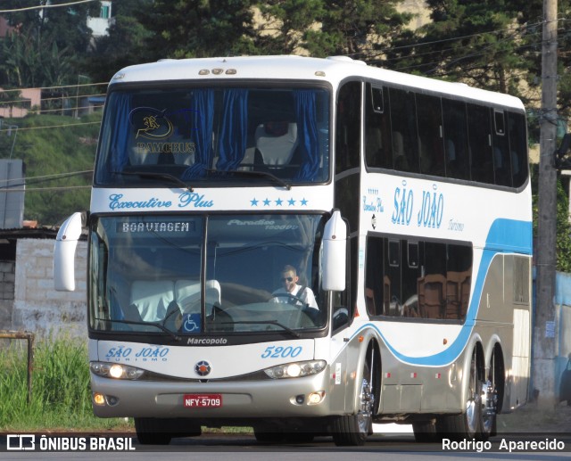 São João Turismo 5200 na cidade de Conselheiro Lafaiete, Minas Gerais, Brasil, por Rodrigo  Aparecido. Número da foto: #6494537.