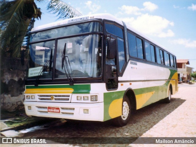 Ônibus Particulares HUH8508 na cidade de Fortaleza, Ceará, Brasil, por Mailson Amâncio. ID da foto: 6496135.