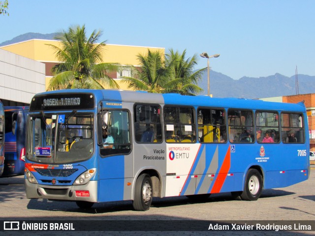Viação Piracicabana 7005 na cidade de Peruíbe, São Paulo, Brasil, por Adam Xavier Rodrigues Lima. Número da foto: #6495278.