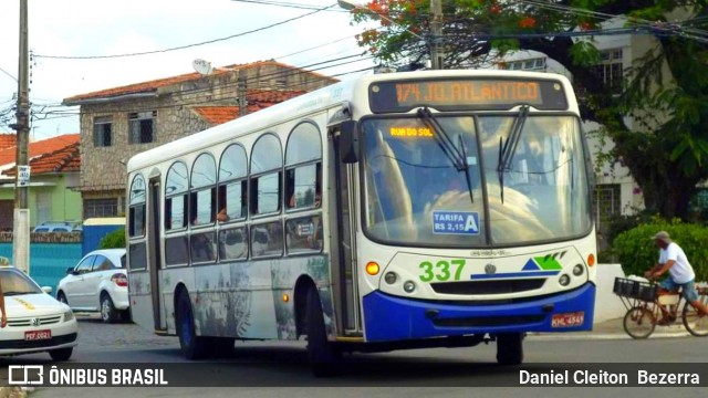 Cidade Alta Transportes 337 na cidade de Olinda, Pernambuco, Brasil, por Daniel Cleiton  Bezerra. Número da foto: #6495508.