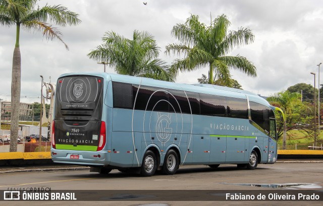 Viação Garcia 7949 na cidade de Londrina, Paraná, Brasil, por Fabiano de Oliveira Prado. Número da foto: #6542896.