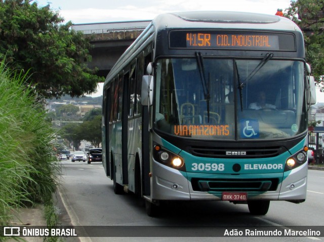 Expresso Luziense > Territorial Com. Part. e Empreendimentos 30598 na cidade de Belo Horizonte, Minas Gerais, Brasil, por Adão Raimundo Marcelino. ID da foto: 6542127.