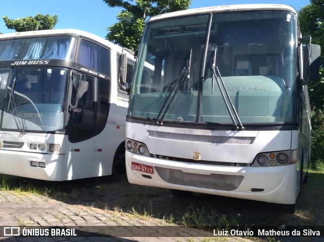 Ônibus Particulares 5717 na cidade de Belo Horizonte, Minas Gerais, Brasil, por Luiz Otavio Matheus da Silva. Número da foto: #6562538.