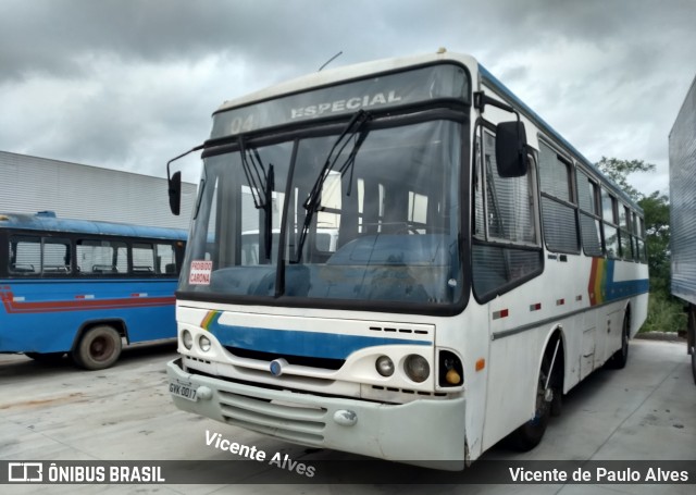 Ônibus Particulares 04 na cidade de Santo Antônio do Monte, Minas Gerais, Brasil, por Vicente de Paulo Alves. ID da foto: 6563270.