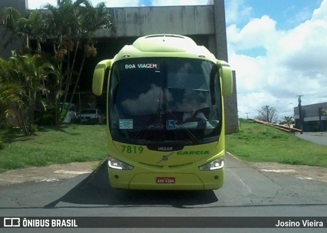 Viação Garcia 7819 na cidade de Apucarana, Paraná, Brasil, por Josino Vieira. Número da foto: #6563761.
