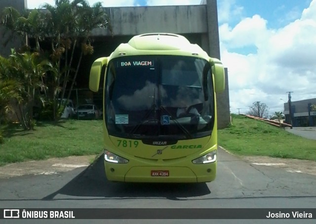 Viação Garcia 7819 na cidade de Apucarana, Paraná, Brasil, por Josino Vieira. ID da foto: 6563761.