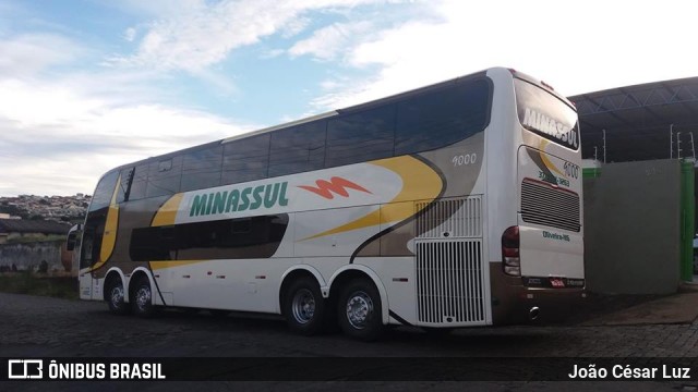 MinasSul - Minastur - Viação Minas Tour 9000 na cidade de Oliveira, Minas Gerais, Brasil, por João César Luz. Número da foto: #6566464.