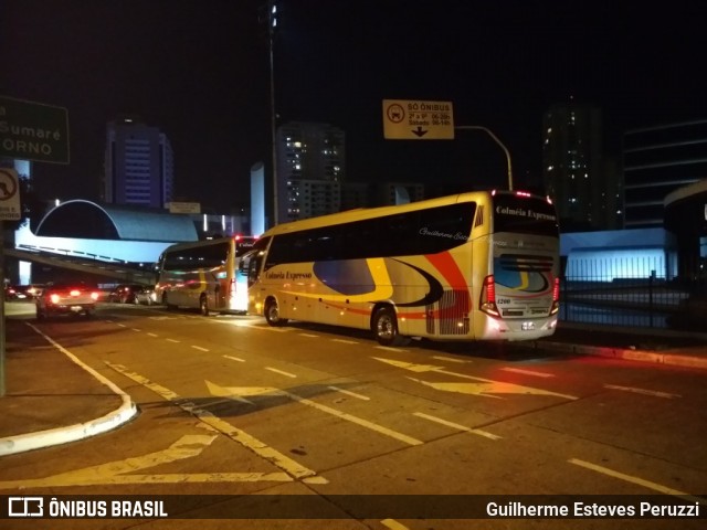 Colméia Expresso 4200 na cidade de São Paulo, São Paulo, Brasil, por Guilherme Esteves Peruzzi. ID da foto: 6569016.