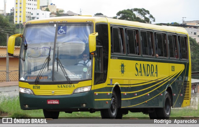 Viação Sandra 0250 na cidade de Conselheiro Lafaiete, Minas Gerais, Brasil, por Rodrigo  Aparecido. Número da foto: #6569362.
