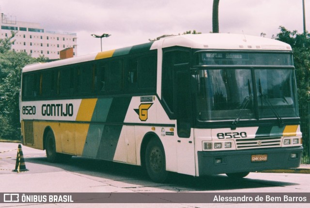 Empresa Gontijo de Transportes 8520 na cidade de São Paulo, São Paulo, Brasil, por Alessandro de Bem Barros. ID da foto: 6569459.