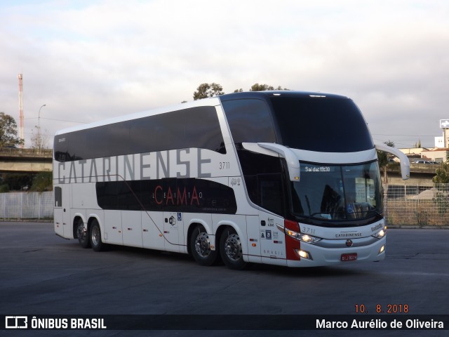 Auto Viação Catarinense 3711 na cidade de Curitiba, Paraná, Brasil, por Marco Aurélio de Oliveira. ID da foto: 6570137.