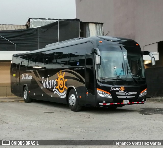 Ônibus Particulares SJB17098 na cidade de Brasil, por Fernando Gonzalez Garita. ID da foto: 6570641.