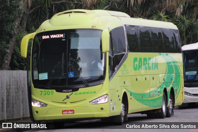 Viação Garcia 7309 na cidade de Curitiba, Paraná, Brasil, por Carlos Alberto Silva dos Santos. ID da foto: 6573577.