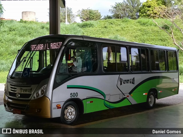 Turin Transportes 500 na cidade de Ouro Branco, Minas Gerais, Brasil, por Daniel Gomes. Número da foto: #6576001.