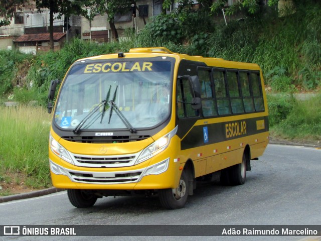 Escolares F2400 na cidade de Belo Horizonte, Minas Gerais, Brasil, por Adão Raimundo Marcelino. ID da foto: 6576306.