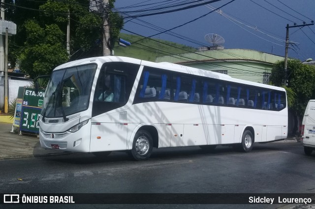 Ônibus Particulares  na cidade de Queimados, Rio de Janeiro, Brasil, por Sidcley Lourenço. Número da foto: #6578443.