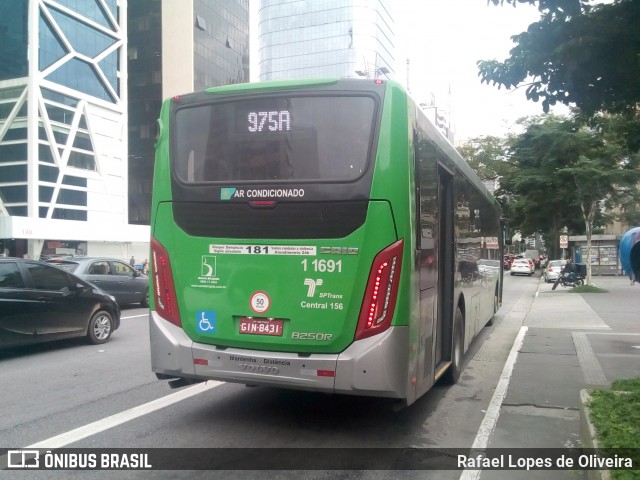 Viação Santa Brígida 1 1691 na cidade de São Paulo, São Paulo, Brasil, por Rafael Lopes de Oliveira. ID da foto: 6580250.