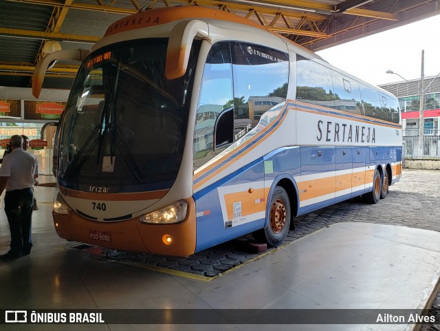 Viação Sertaneja 740 na cidade de Divinópolis, Minas Gerais, Brasil, por Ailton Alves. ID da foto: 6582538.