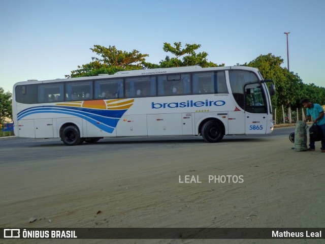 Expresso Brasileiro 5865 na cidade de Teixeira de Freitas, Bahia, Brasil, por Matheus Leal. Número da foto: #6583079.