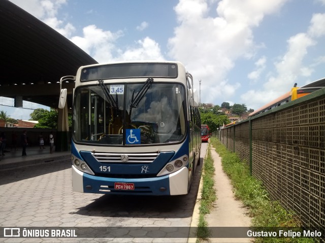 Transportadora Globo 151 na cidade de Olinda, Pernambuco, Brasil, por Gustavo Felipe Melo. Número da foto: #6583065.