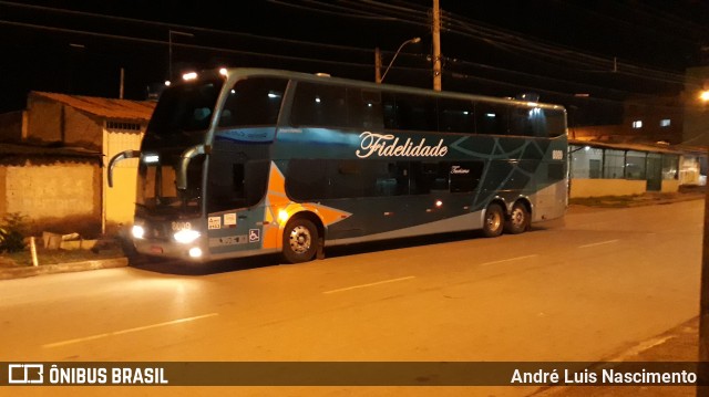 Fidelidade Turismo 8009 na cidade de Ceilândia, Distrito Federal, Brasil, por André Luis Nascimento . Número da foto: #6584577.
