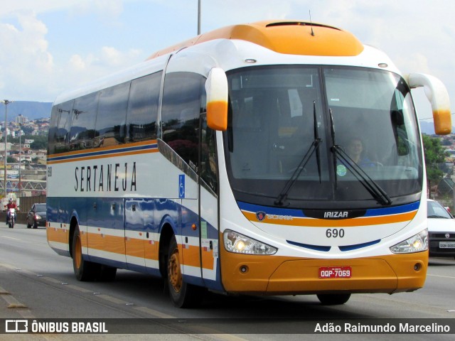 Viação Sertaneja 690 na cidade de Belo Horizonte, Minas Gerais, Brasil, por Adão Raimundo Marcelino. ID da foto: 6587538.