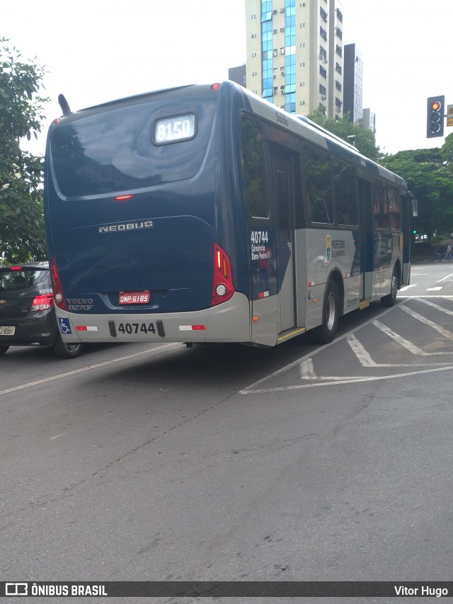 São Cristóvão Transportes 40744 na cidade de Belo Horizonte, Minas Gerais, Brasil, por Vitor Hugo. Número da foto: #6585802.