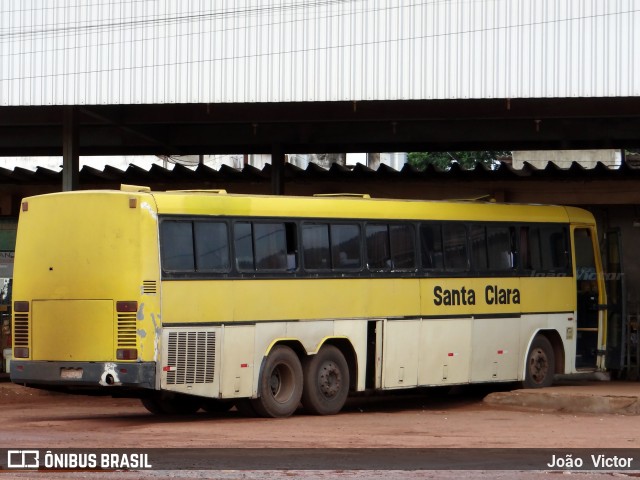 Santa Clara 6923 na cidade de Peritoró, Maranhão, Brasil, por João Victor. Número da foto: #6589059.